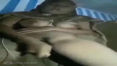 Bokep Indo Ukhti Tahan Siksa Pakai Terong Sayur poster